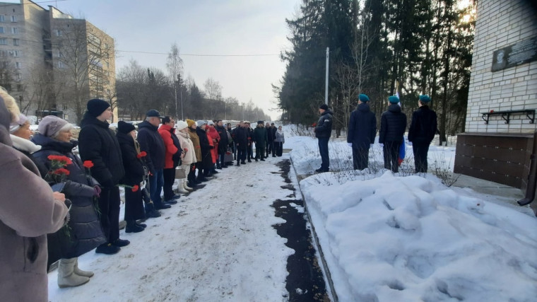 МИТИНГ ПАМЯТИ 6-ОЙ РОТЫ НА УЛИЦЕ АЛЕКСЕЯ НЕКРАСОВА.